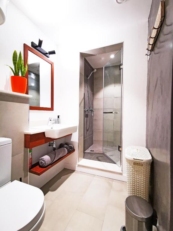 Avya's Studio 317, Ebene Square, Ebene photo