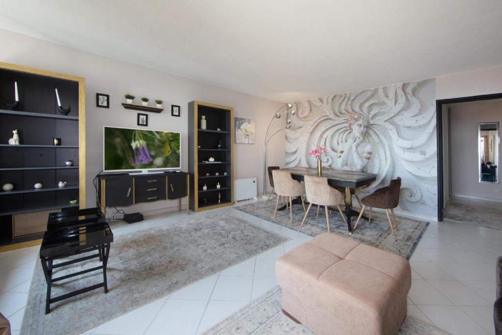 Panoramic view, 2 bedroom, Monaco,Riviera, Parking - 2