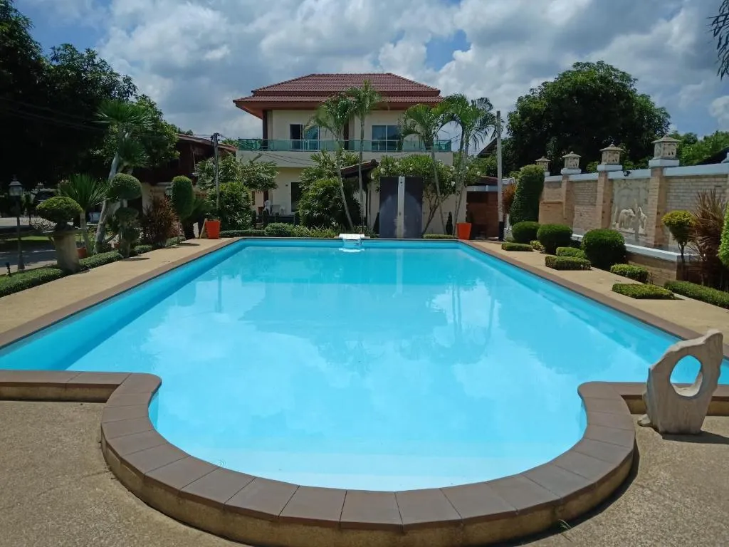 Sumali Villa, hotel v destinaci Sing Buri
