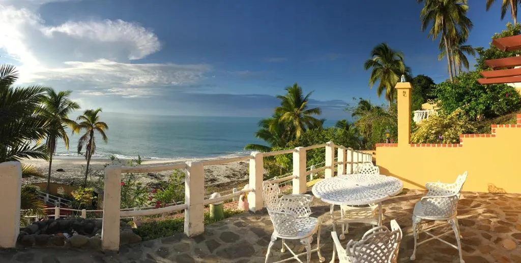 CafeGourmetPtaCorona, hotel in San Carlos