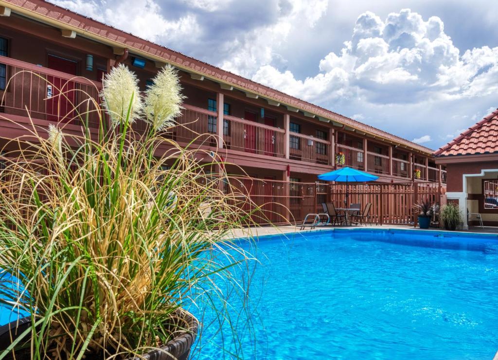 Motel 6 Albuquerque I-40 East / San Mateo photo