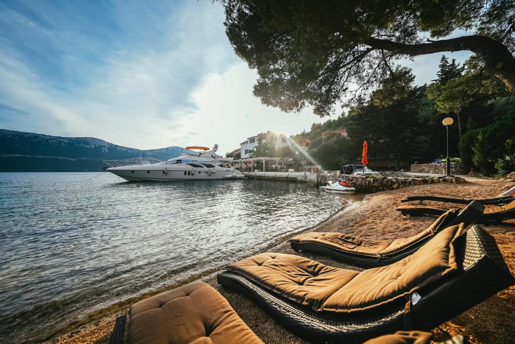 Villa Rava Hotel & restaurant photo