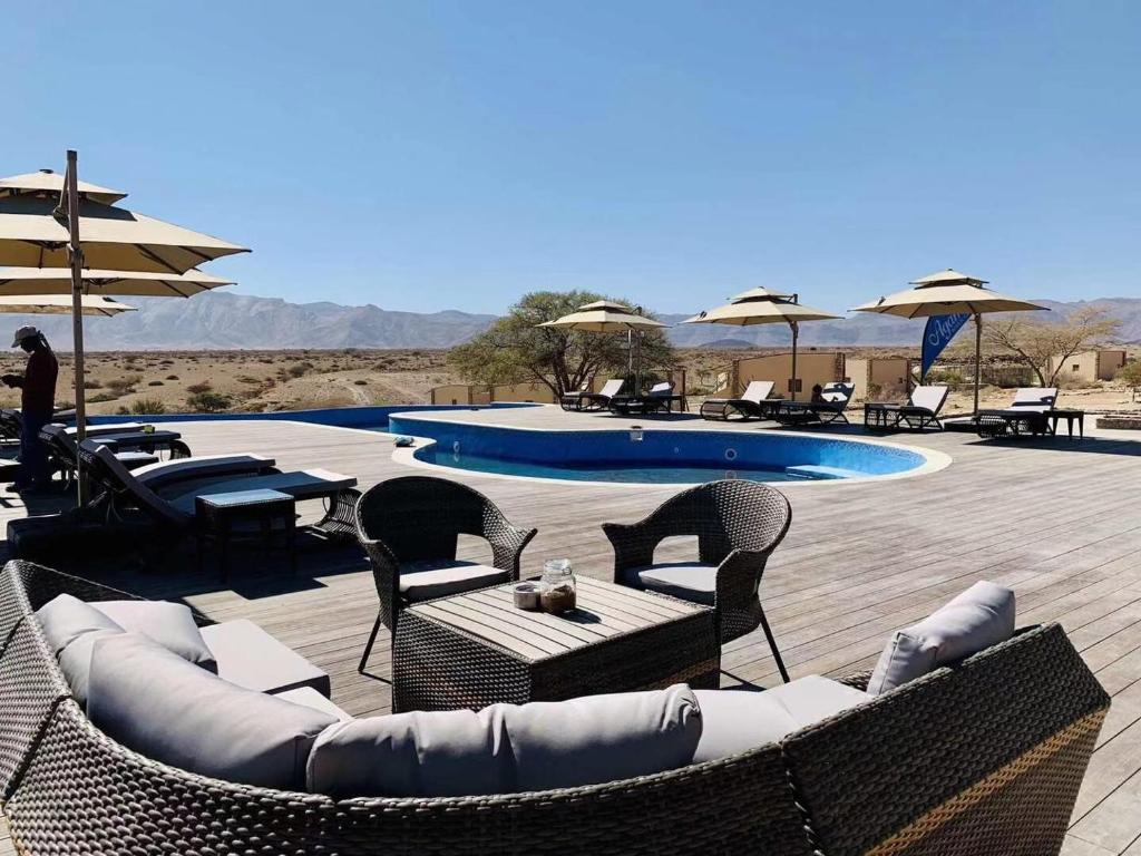 スイミングプール