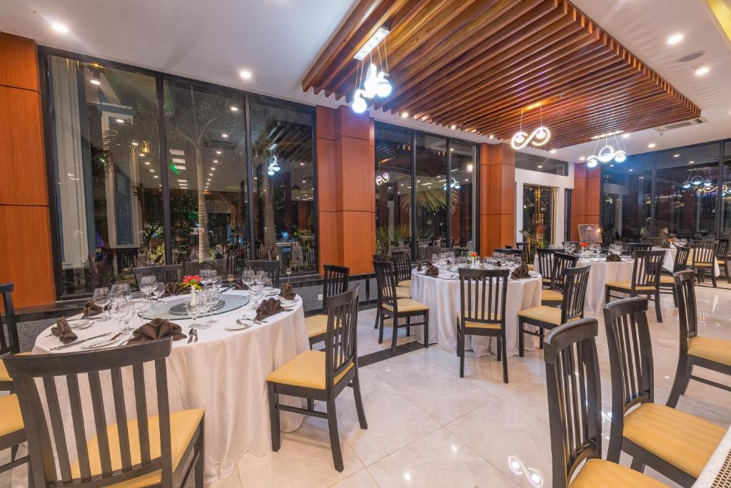 Restaurant, Kampong Thom Royal Hotel in Kampong Thom