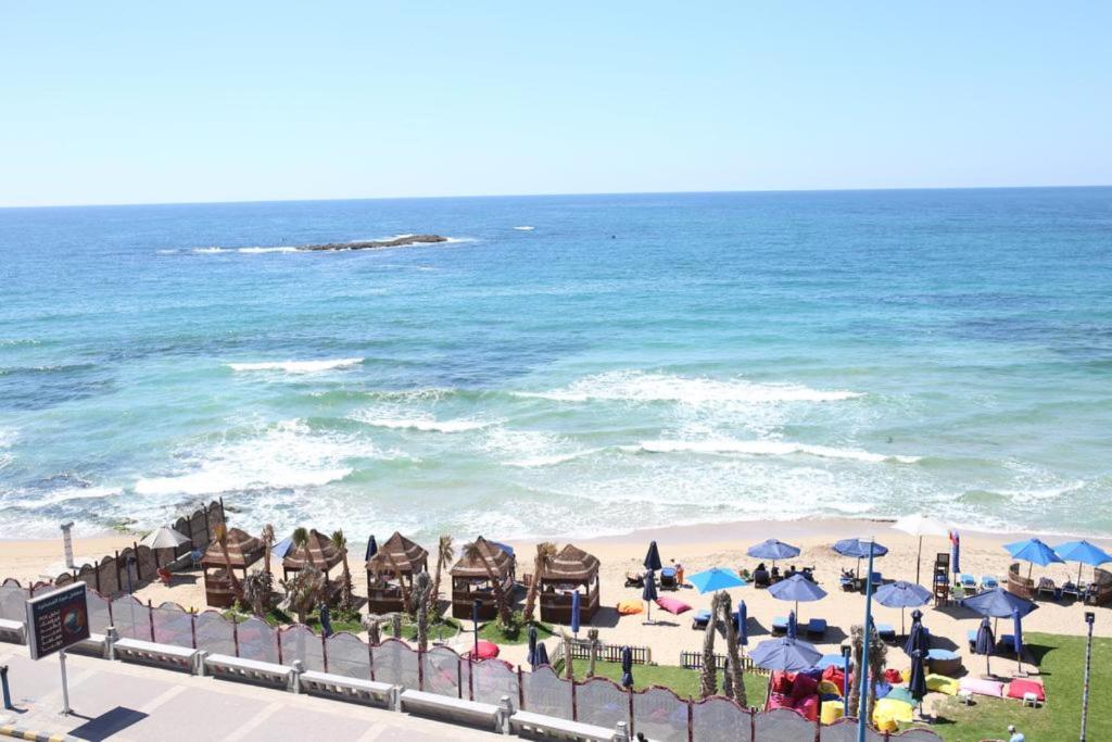 Private Room In Apartment with Sea & Hilton View photo