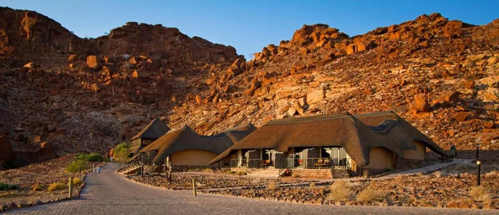 Twyfelfontein Country Lodge, hotel in Twyfelfontein