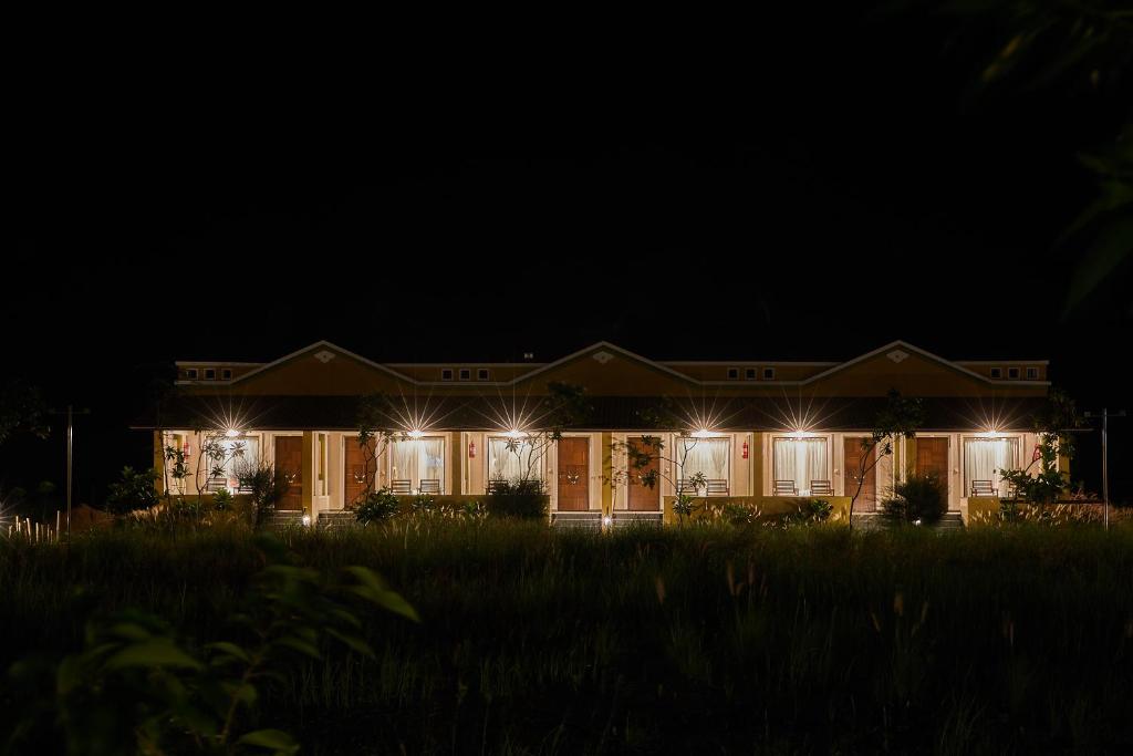 Blackbuck Safari Lodge Velavadar photo