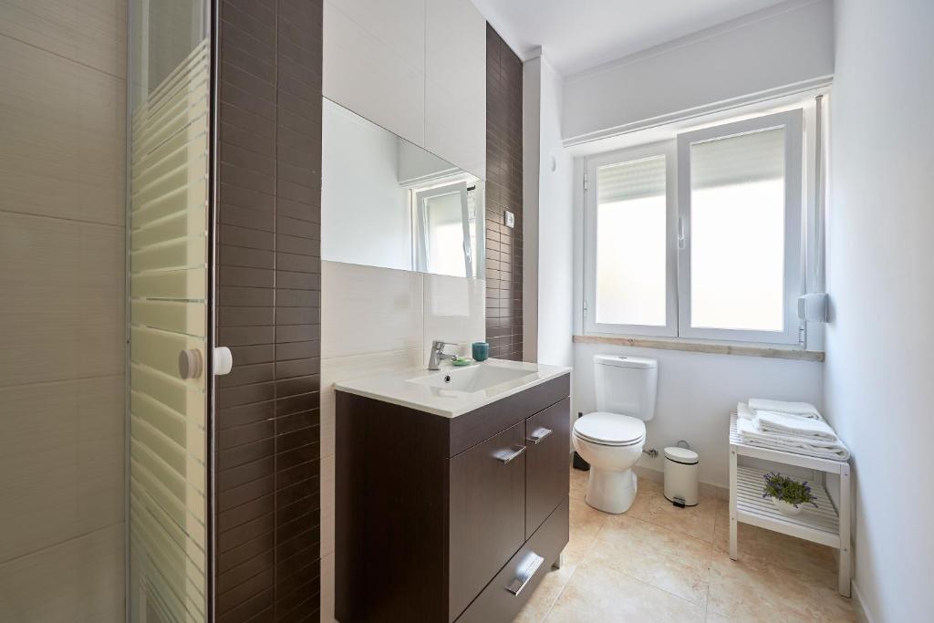 Belém Light Filled Apartment, by TimeCooler photo