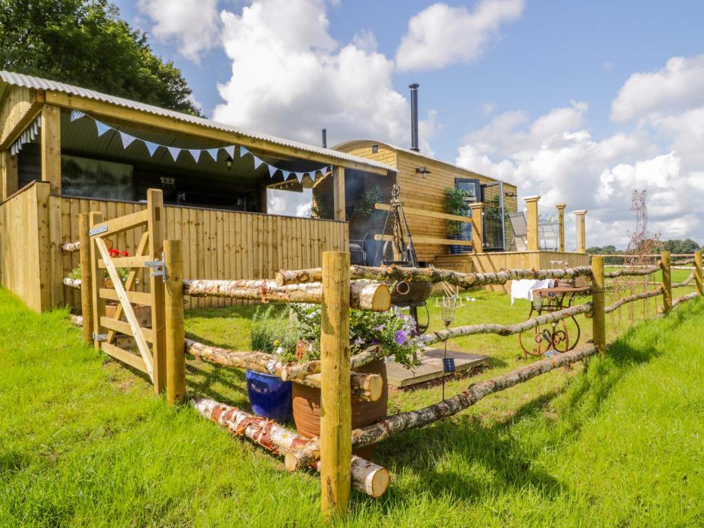 High Rigg Shepherd's Retreat - pet-friendly stay