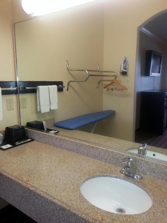 Platinum Inn Katy photo