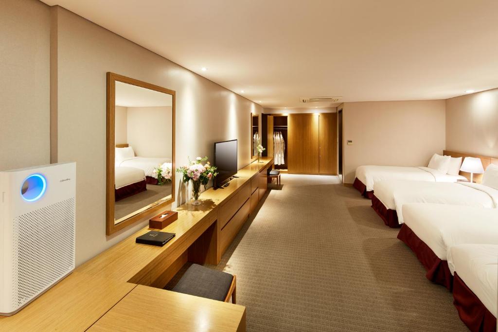 Hotel Room 1