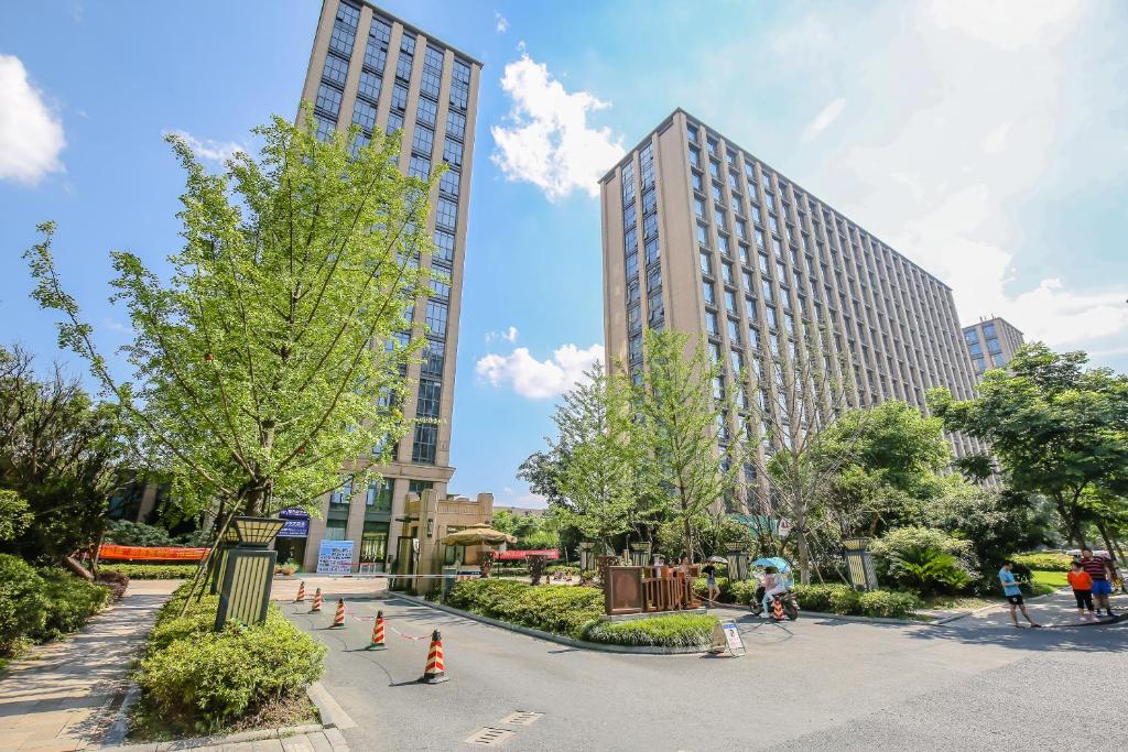 Apartments in Hangzhou, China price from 32, reviews of Hotels