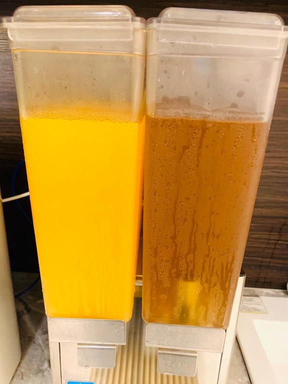 Shared lounge/TV area