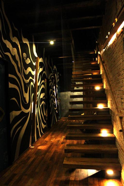 The Happy 8 Retreat @ Old Town