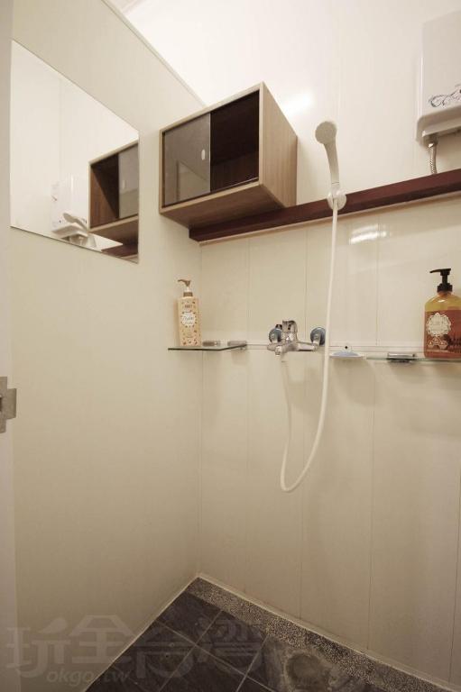 Sun Moon Lake Backpacker Hostel photo