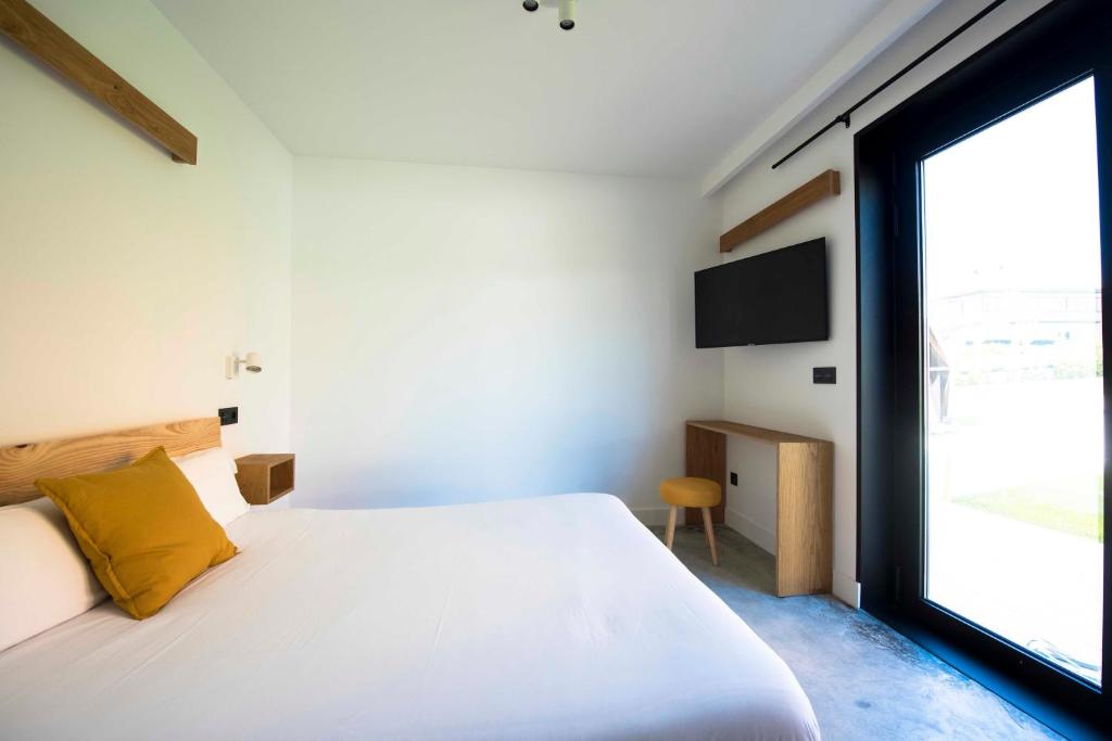 Moana Eco Surf House photo