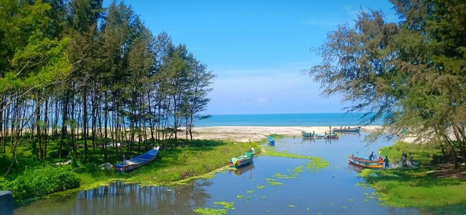 Sea Breeze Beach Homestay photo