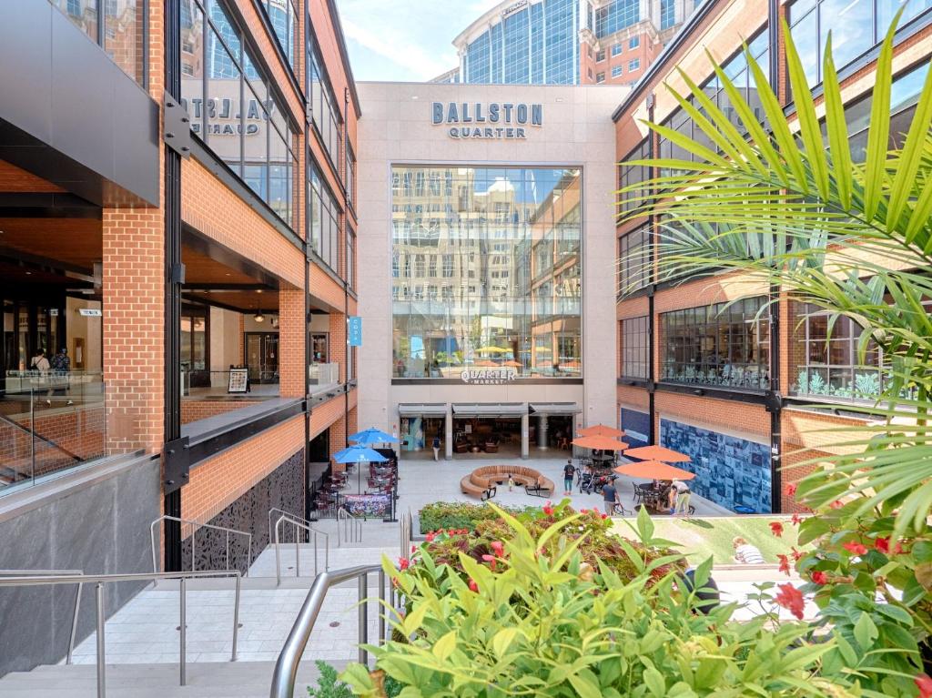 National at Ballston Place photo