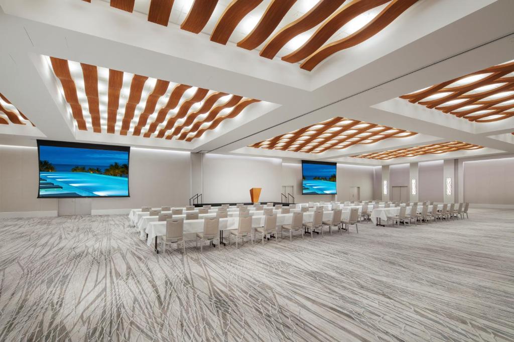 Banquet hall