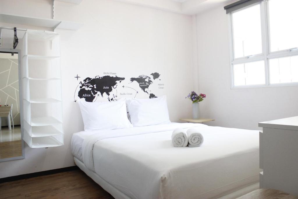 Spacious and Well Appointed 2BR @ Gateway Pasteur Apartment By Travelio, Bandung