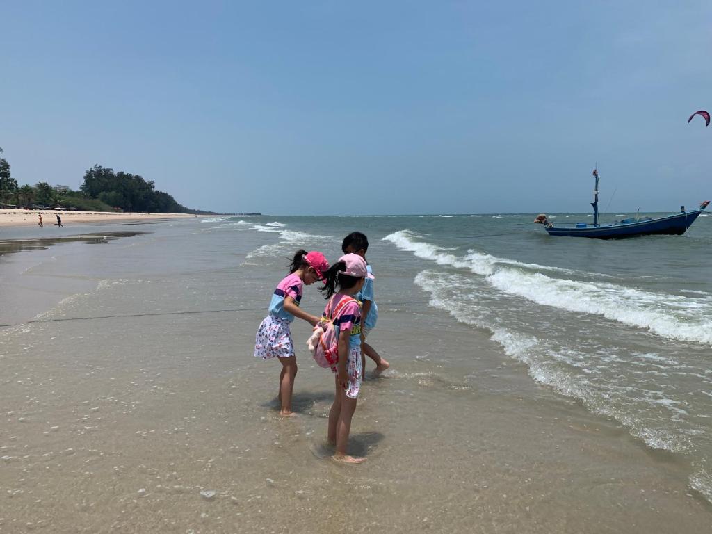 Rain Chaam Huahin by Joe photo