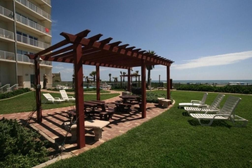 Aquarius Condominium by Padre Island Rentals Main image 1