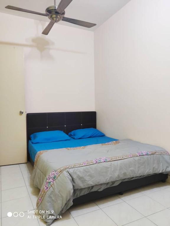 HOMESTAY GOMBAK PERMAI photo