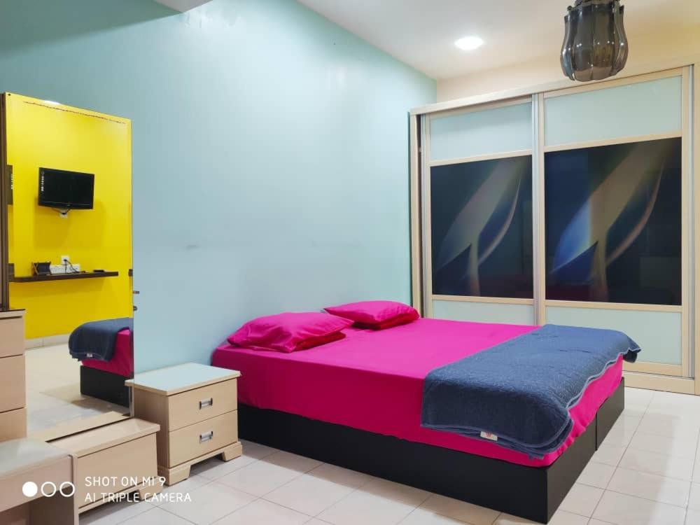 HOMESTAY GOMBAK PERMAI photo