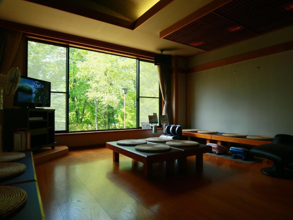 Shared lounge/TV area