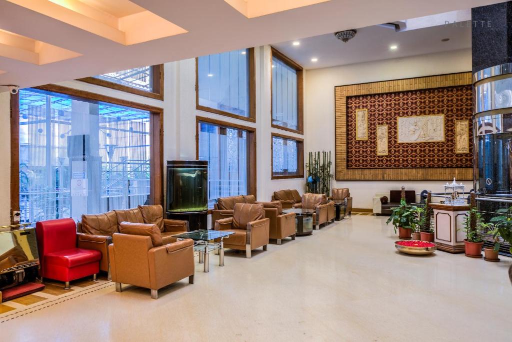 Golden Metro Hotel photo
