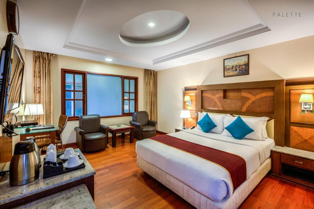 Golden Metro Hotel photo