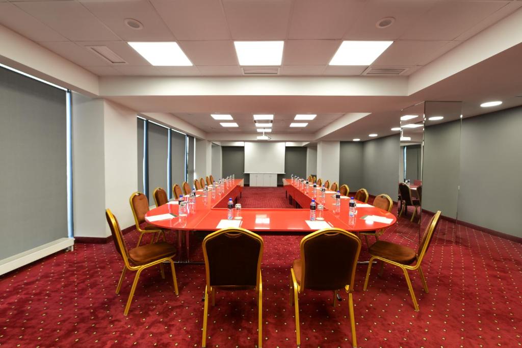 Salles de réunion&nbsp;/ de bal