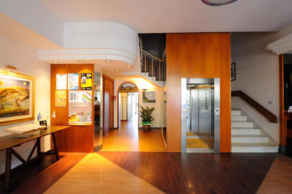 Hotel Frate Sole photo
