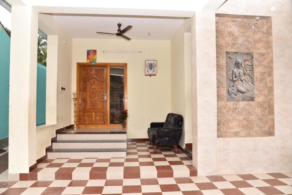 Thirumalai Home Stay - Group & Family Stay Room VL Swami Malai Temple photo