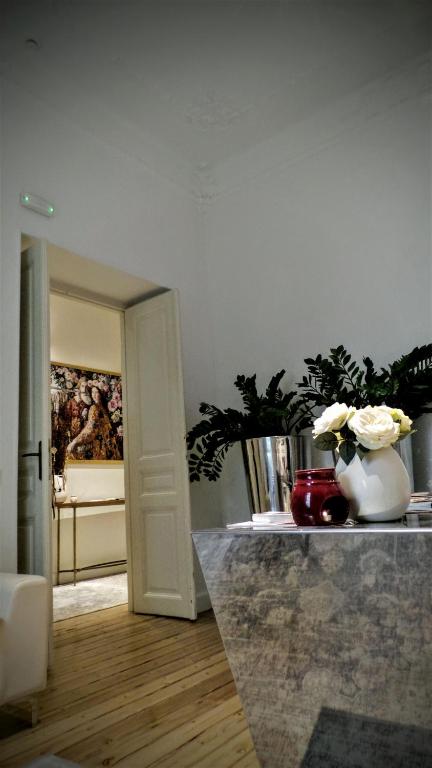 Bohemian Suites Athens photo