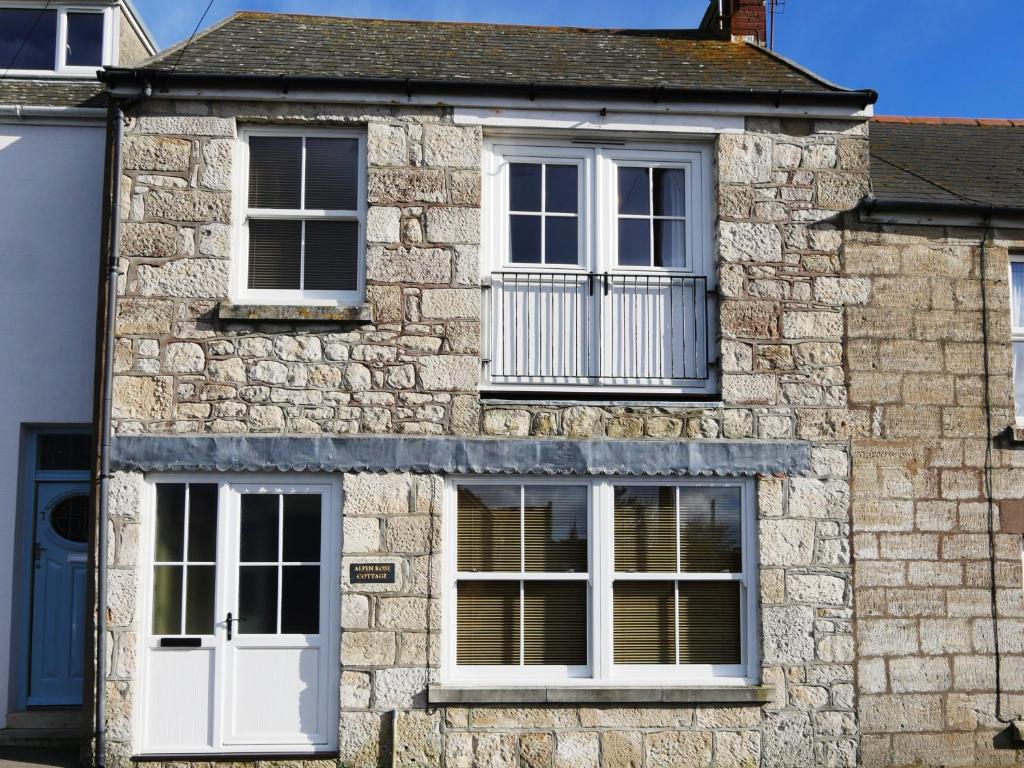 Alpen Rose Cottage, Portland - pet-friendly stay