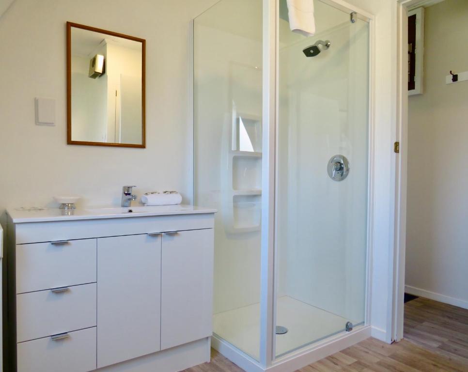 Bathroom, Arosa - Lake Tekapo in Lake Tekapo