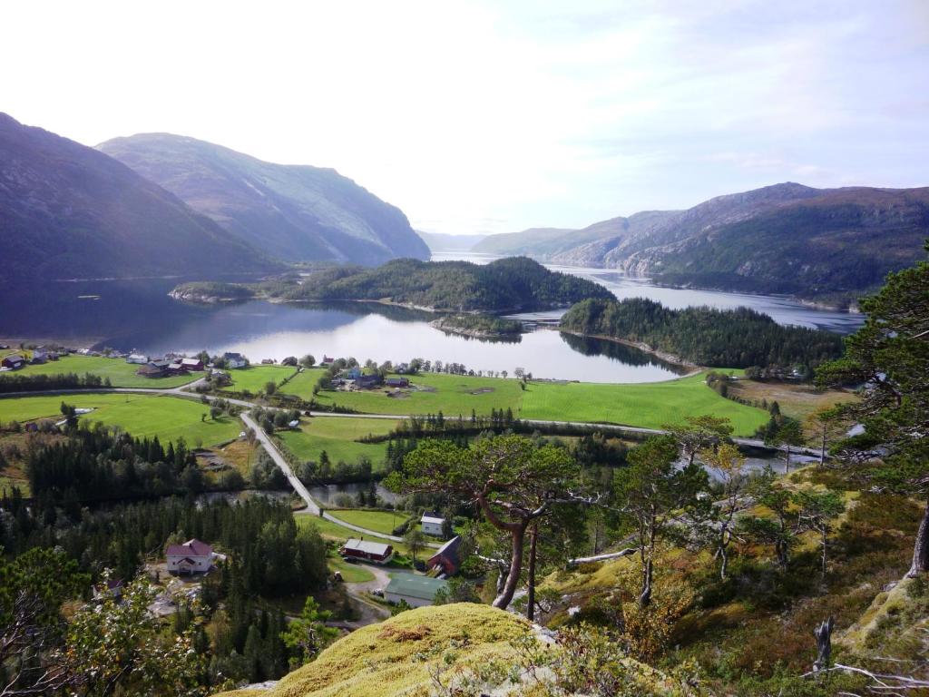 Tosbotn Camping &amp; Cottages — Hotel in Hommelsto
