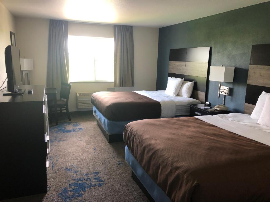 AmericInn by Wyndham Maquoketa photo