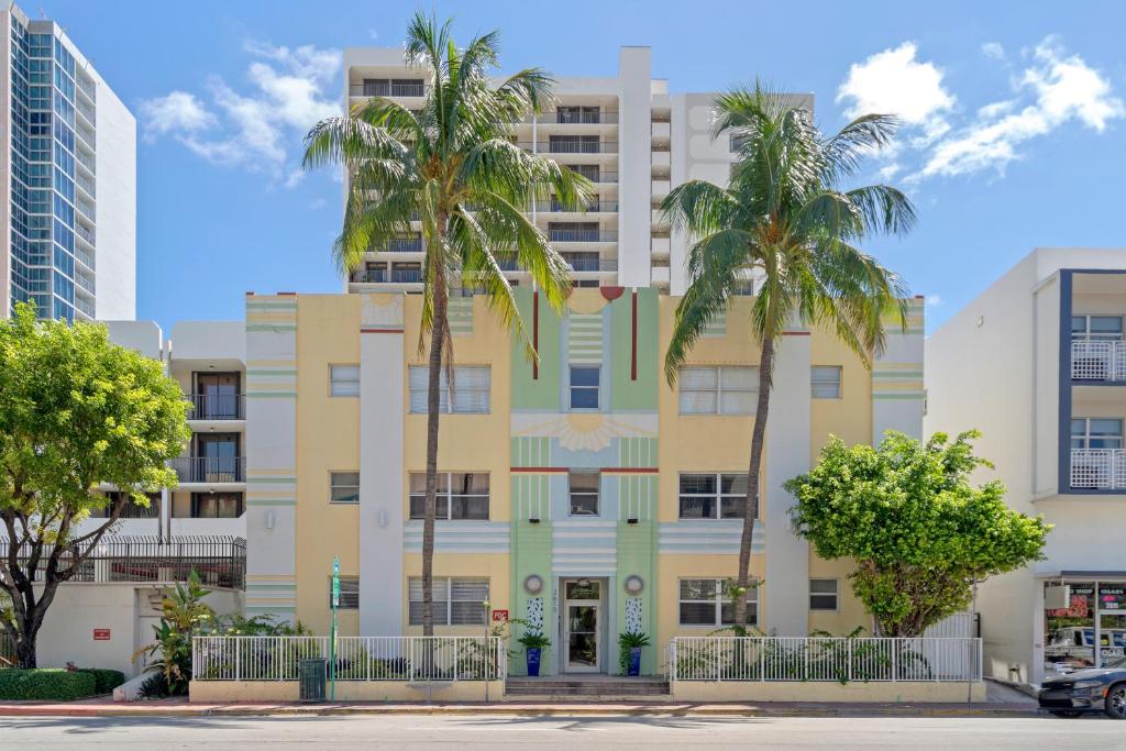 The Jasmine units on South Beach photo