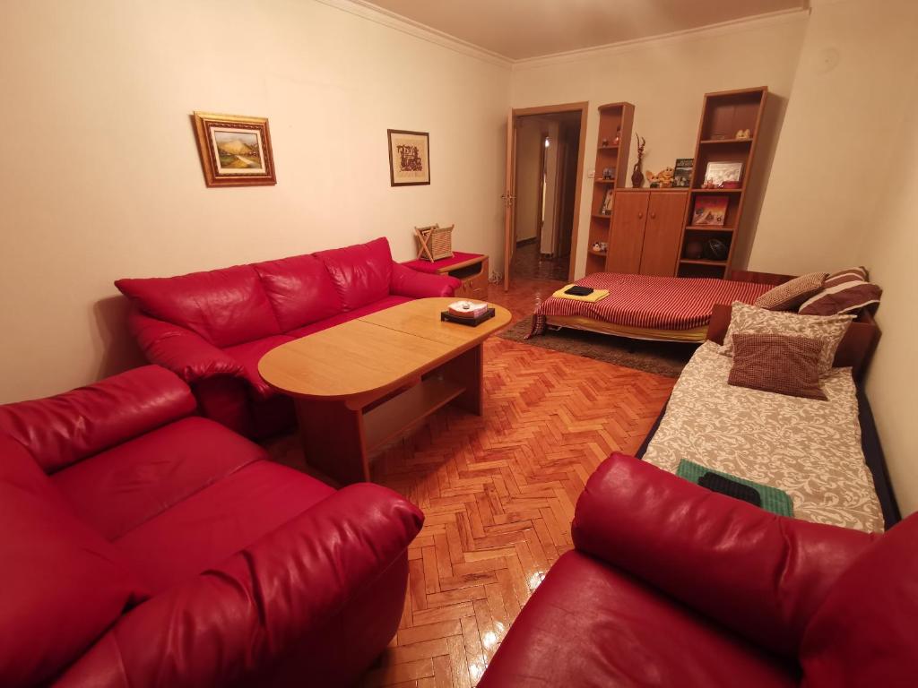Spacious quiet apartment next to Arena Armeec and Metro station GM Dimitrov photo