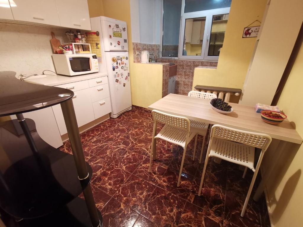 Spacious quiet apartment next to Arena Armeec and Metro station GM Dimitrov photo
