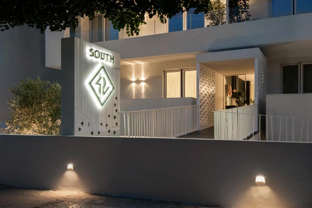 Glyfada South42 photo