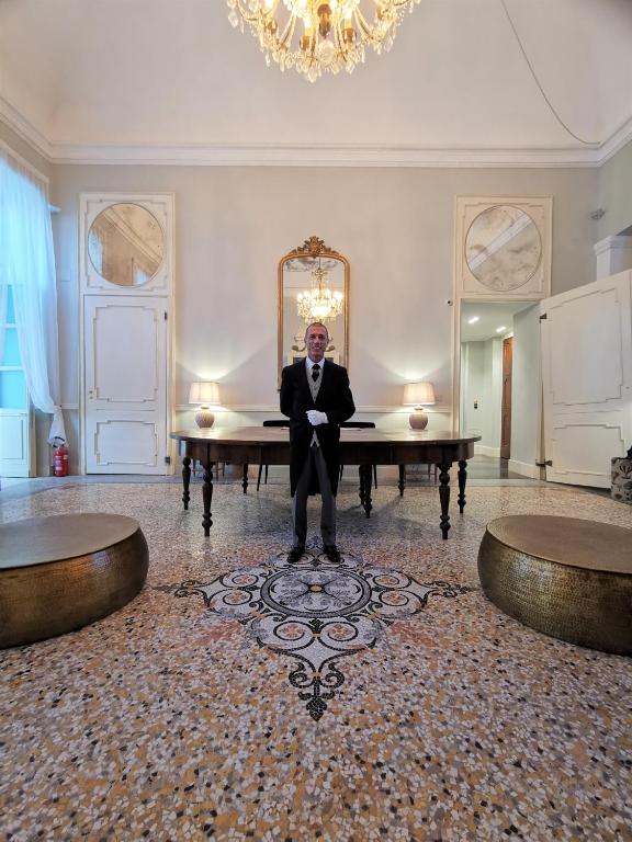 Royal Palace Hotel - 4