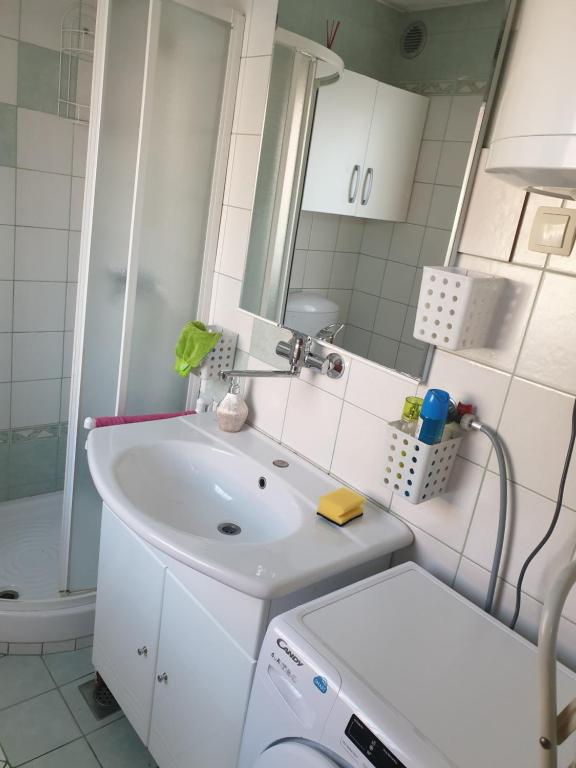 Terme Catez Apartma Nine photo