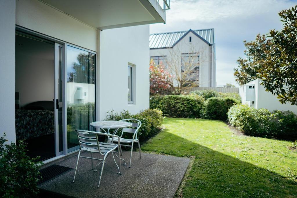 Garden, Airport Delta Motel in Christchurch