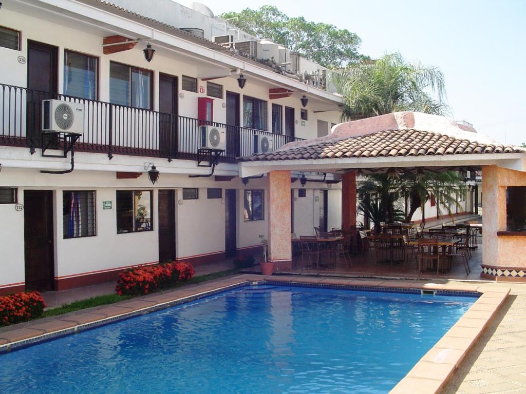 Hotel & Suites Coral photo