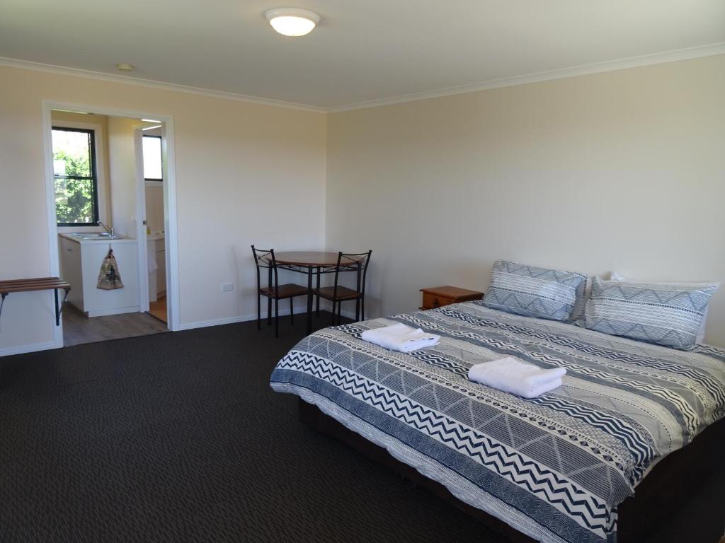 Redgate Country Cottages — Hotel in Moffatdale