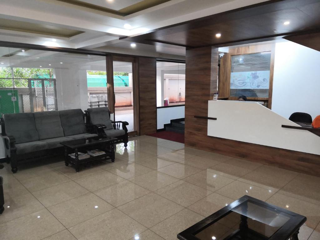 D' Manor Service Apartment photo