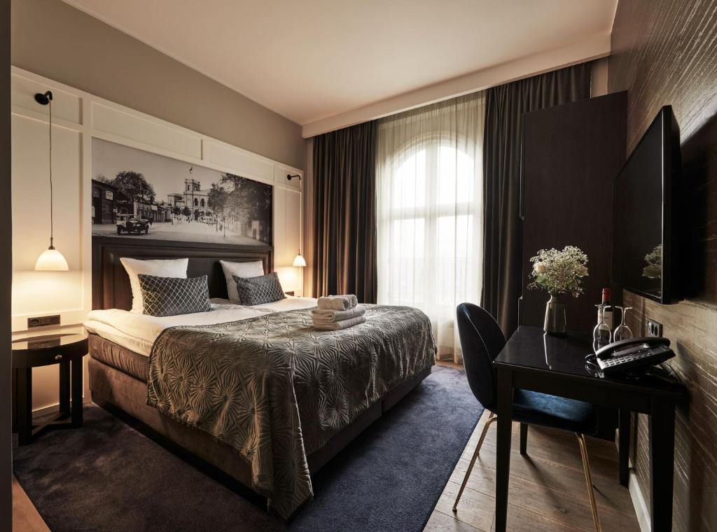 Ascot Hotel & Spa Photo 18